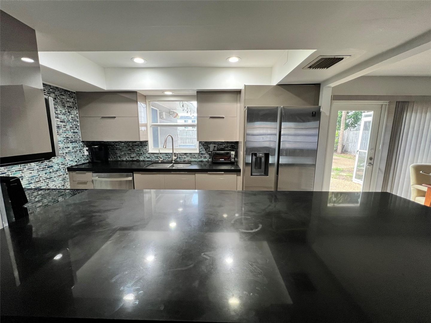 Fort Lauderdale House: 1410 NE 56th Court 1410