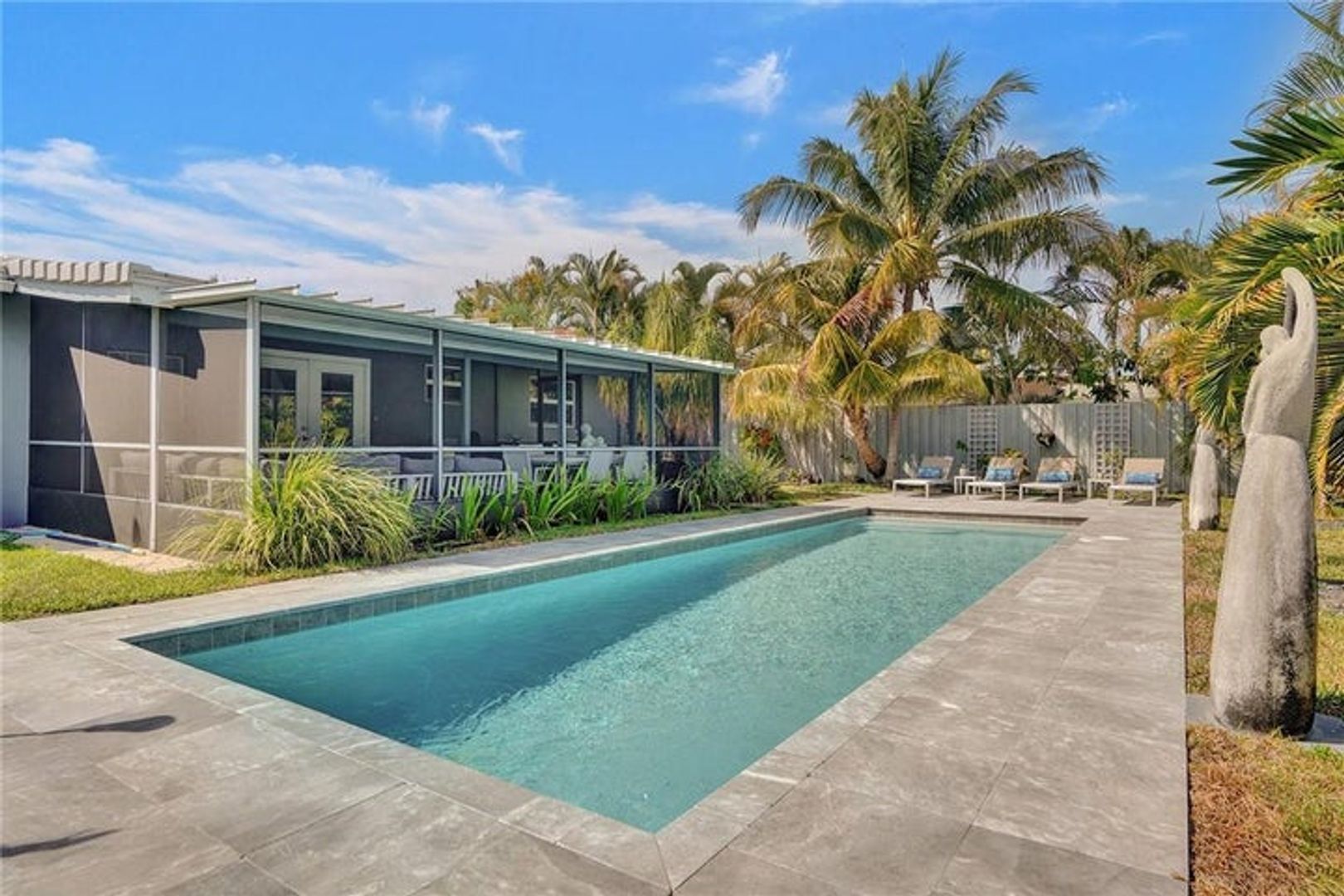 Fort Lauderdale House: 5120 NE 17TH Avenue