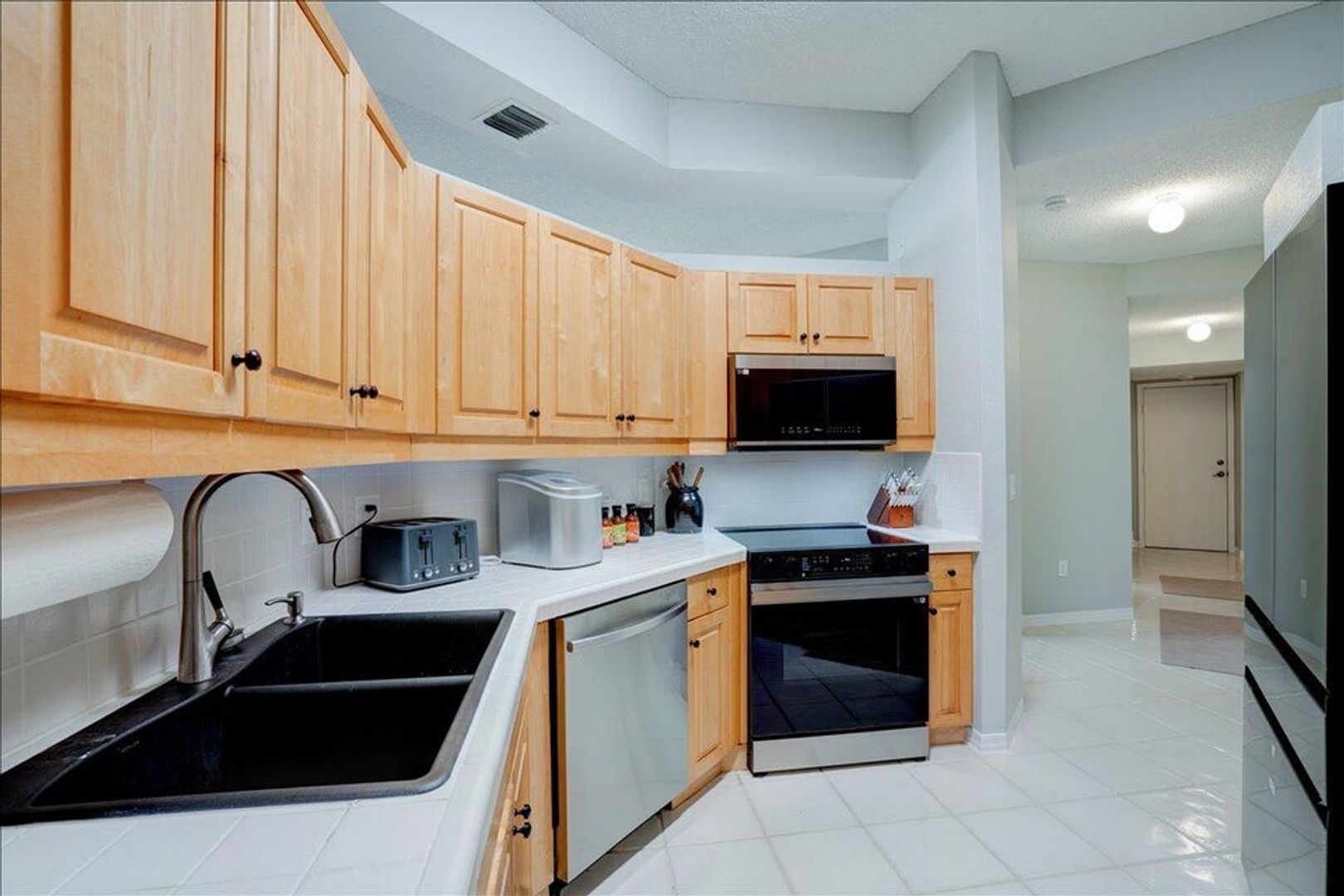 LAKE WORTH House: 10173 Andover Coach Circle G2