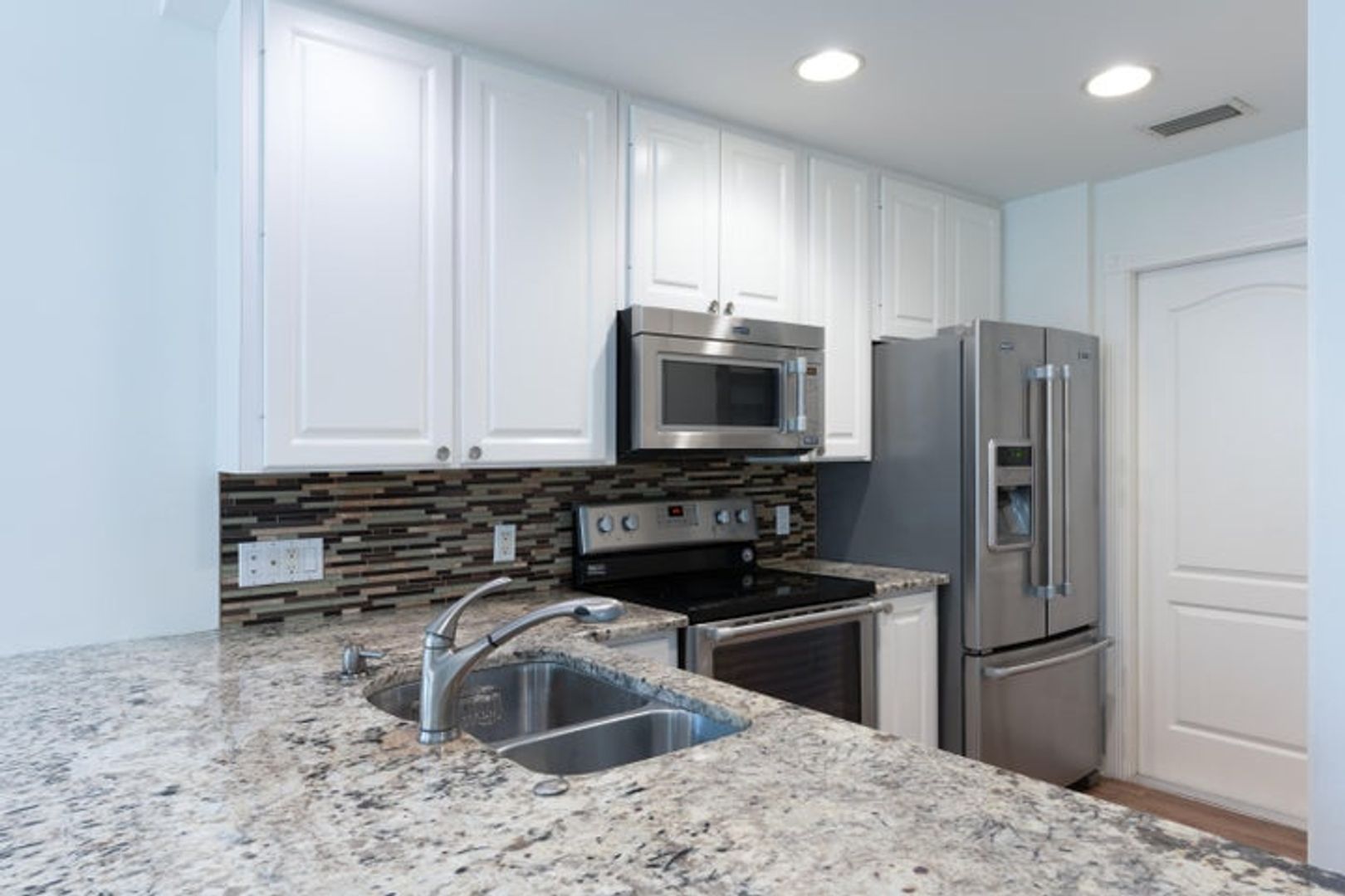 Jupiter House: 340 Jacaranda Drive