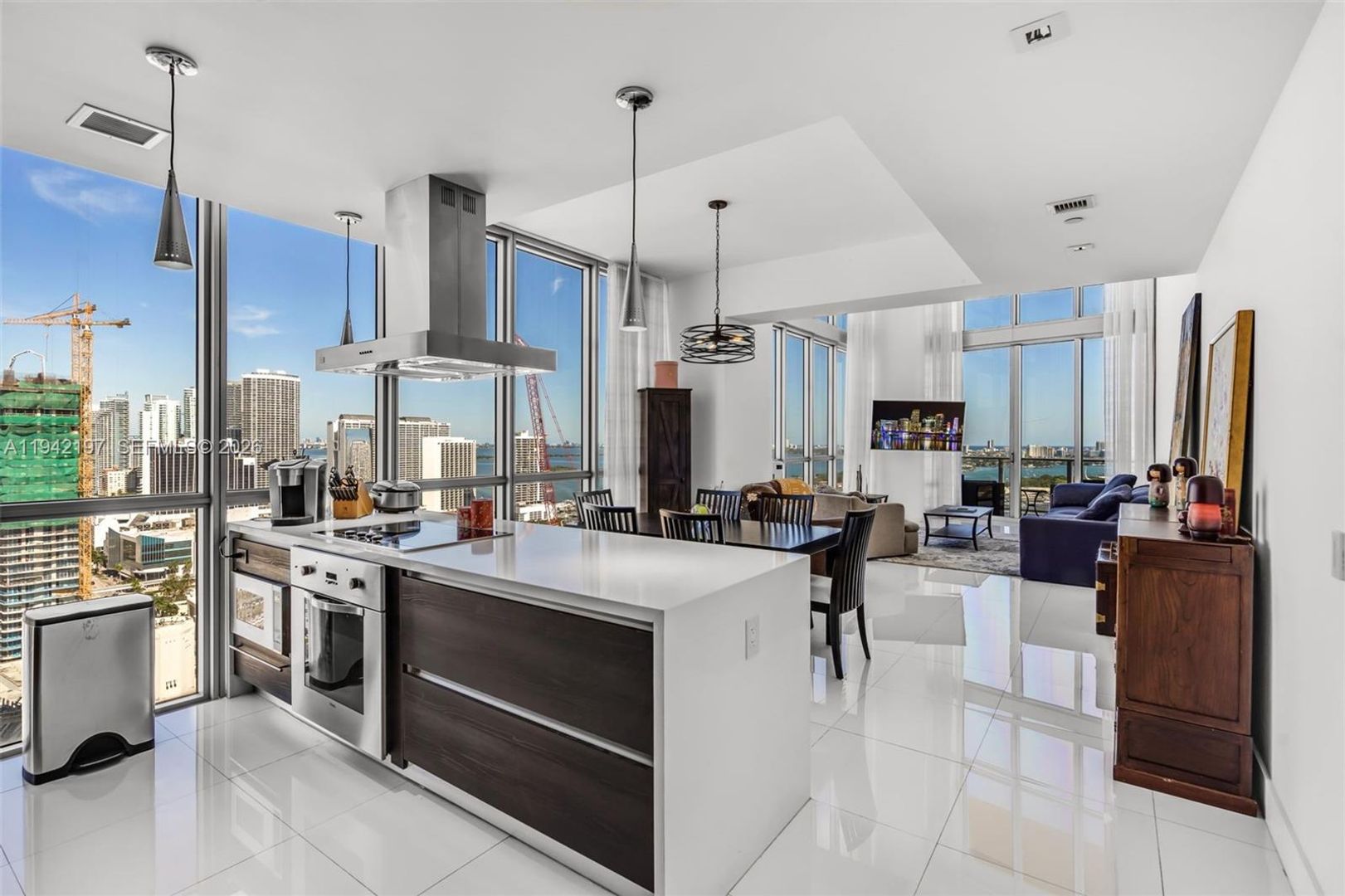 Miami House: 1100 Biscayne Boulevard 2907