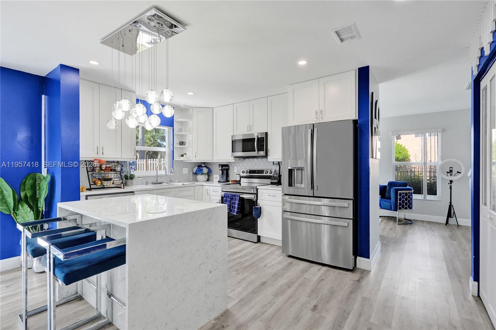 Margate House: 2001 Barcelona Terrace 2001