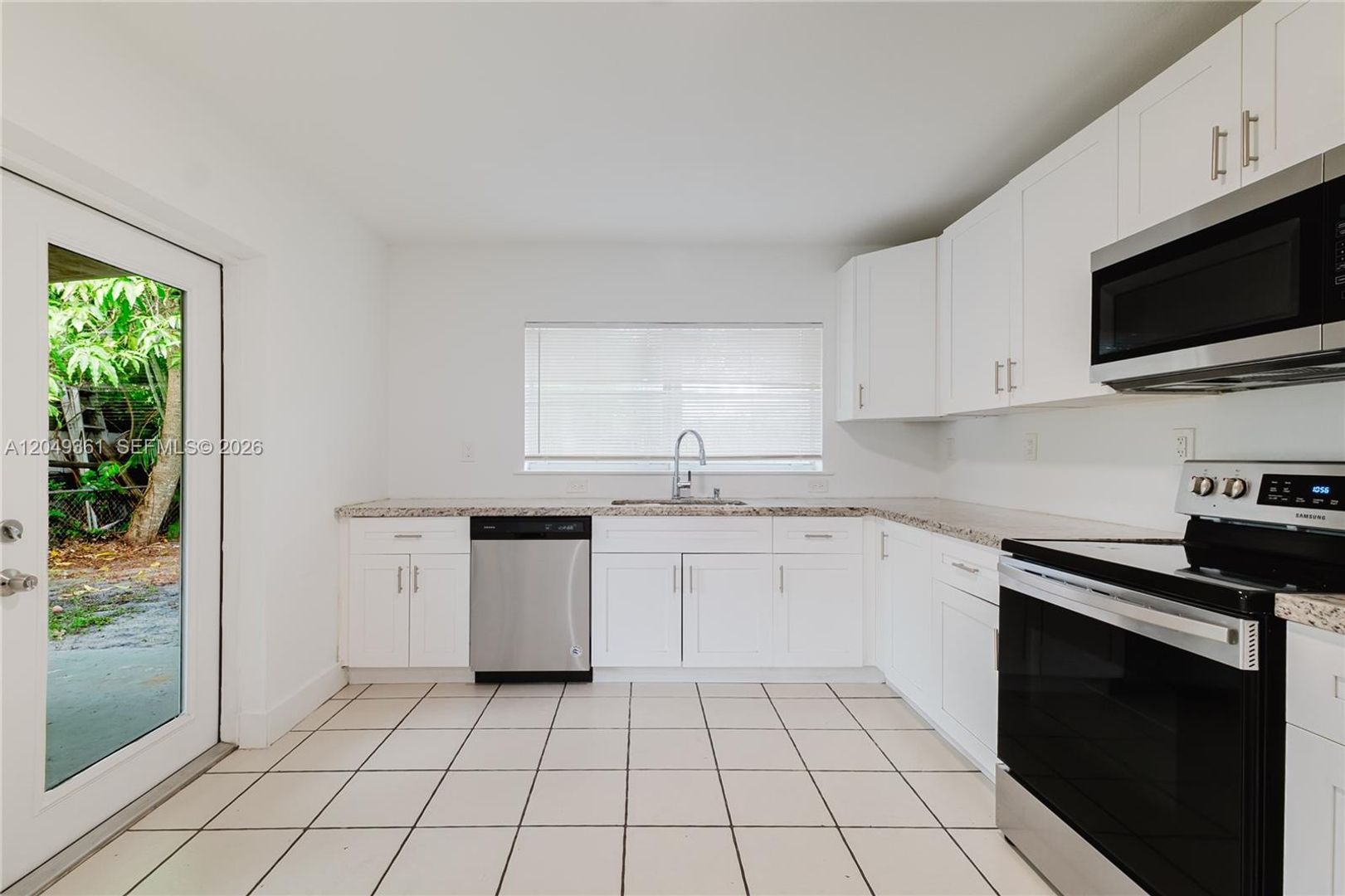 Hollywood House: 6130 Flagler Street