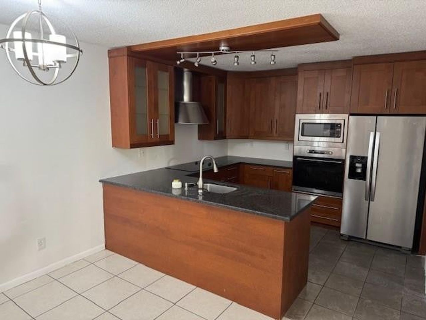 Davie House: 1210 SW 118th Terrace
