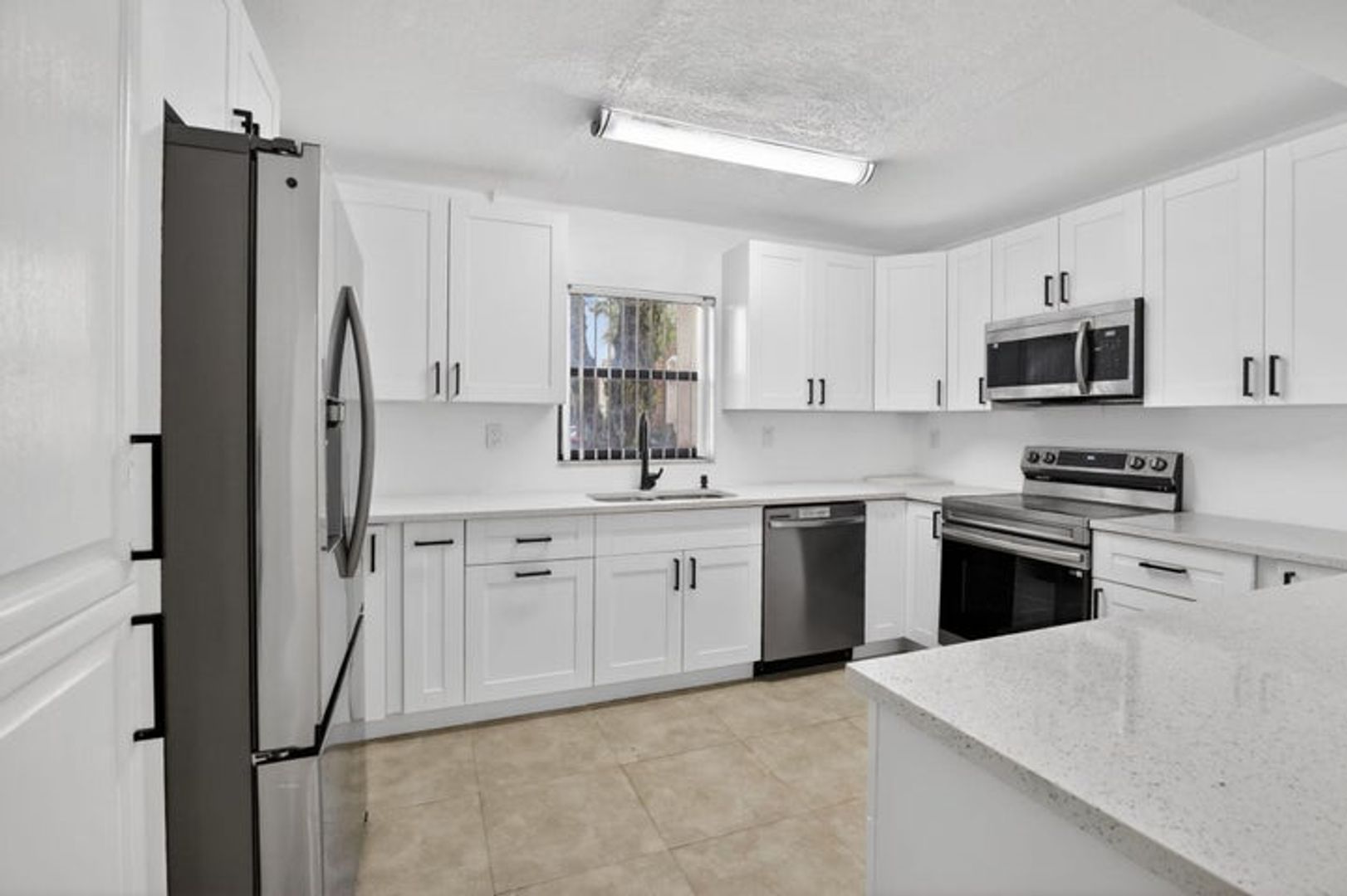 Plantation House: 11556 NW 1ST Street