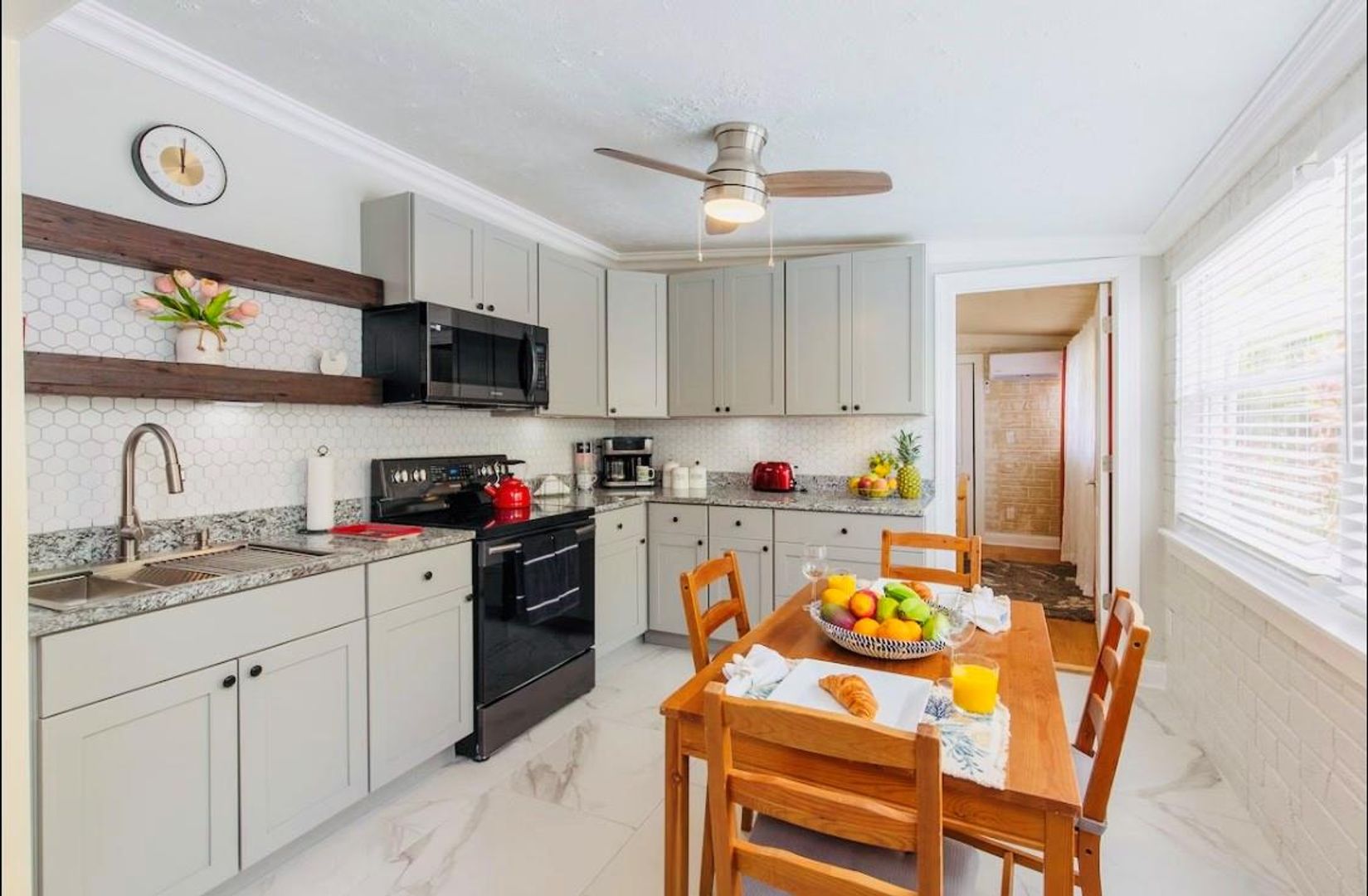 West Palm Beach House: 279 Hach Lane (2/1)