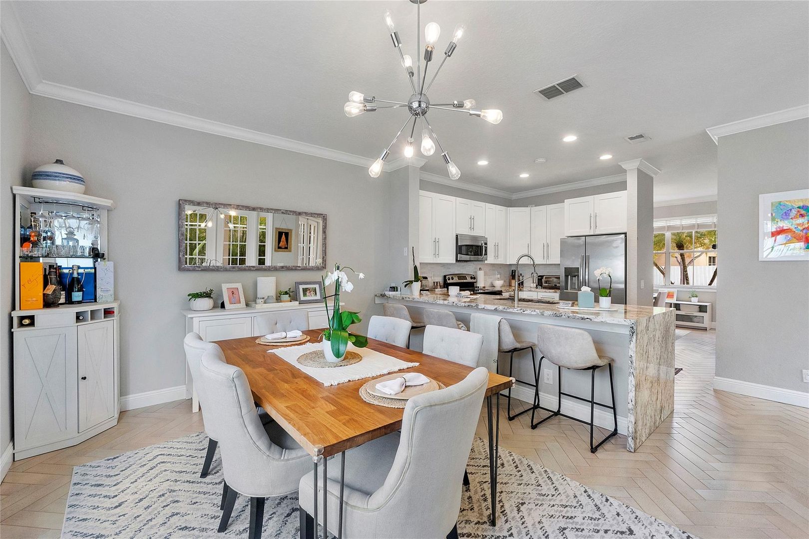 Weston House: 604 Stanton Drive