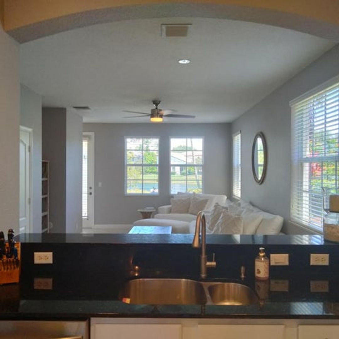 Palm Beach Gardens House: 647 Castle Drive