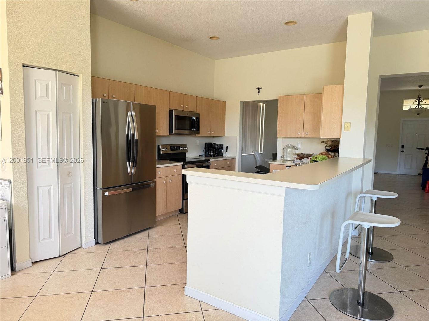 Weston House: 1006 Sunflower Circle