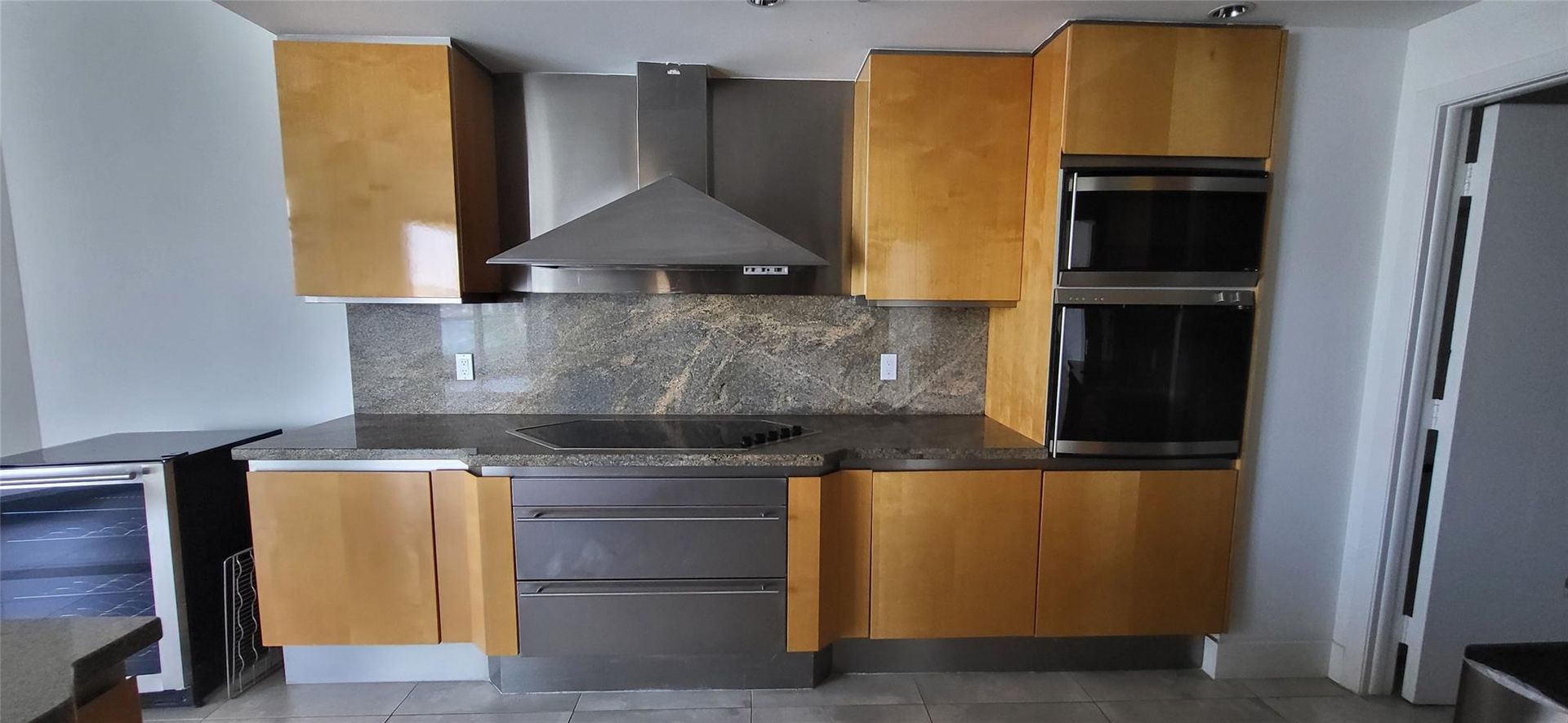 Aventura House: 2600 Island Boulevard 1603