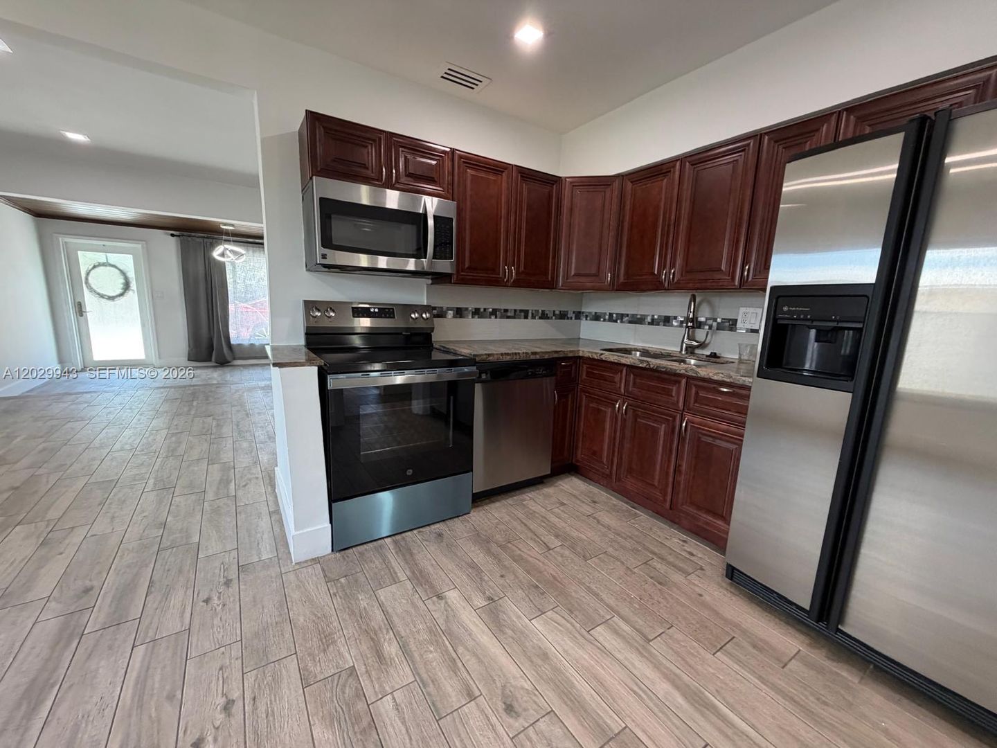 Fort Lauderdale House: 1531 NE 15th Avenue