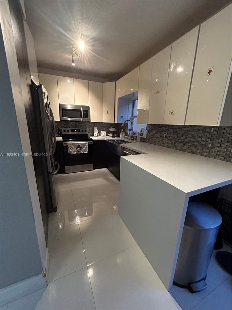 Homestead House: 4110 NE 24th Street 0