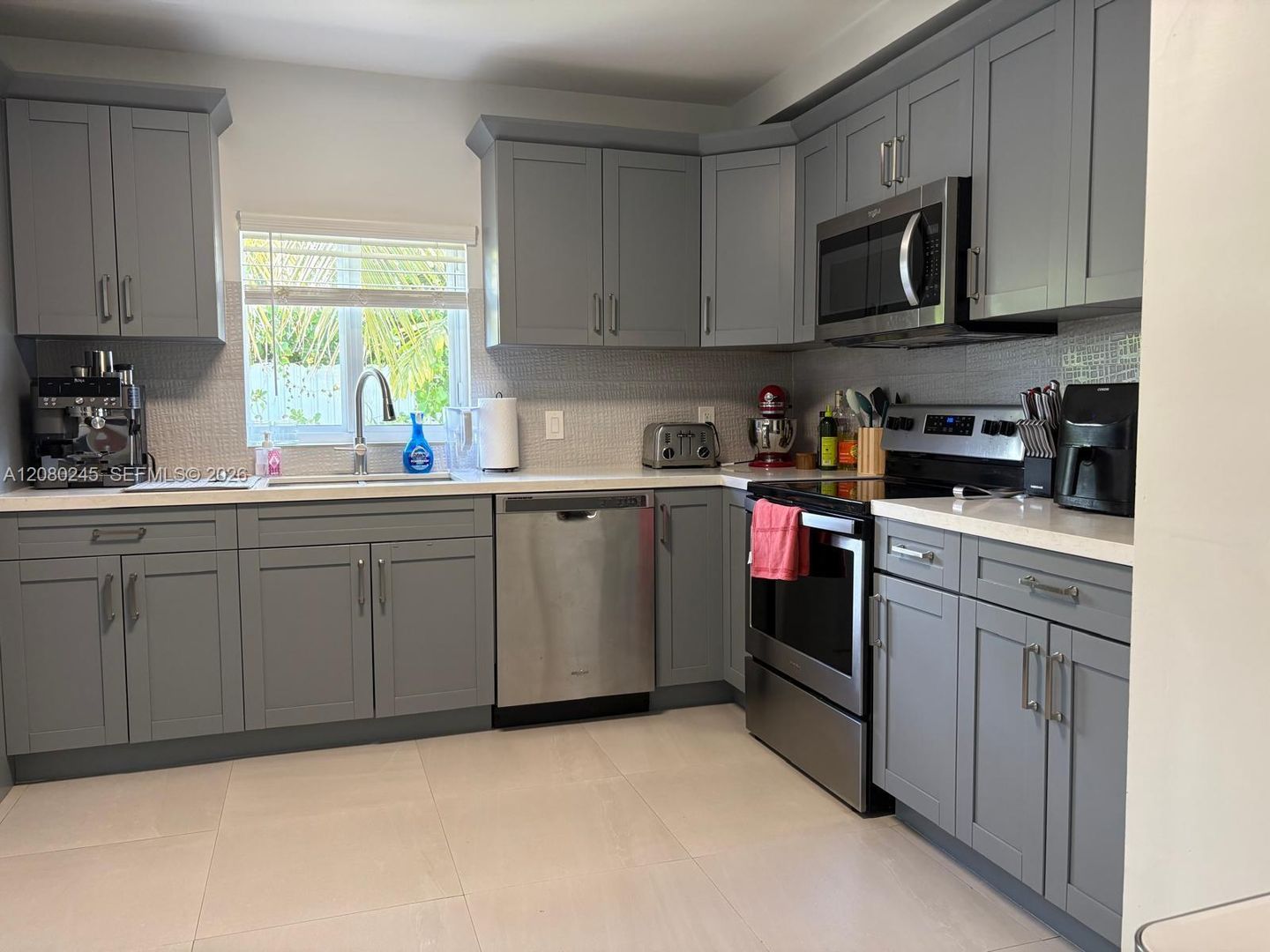 South Miami House: 5911 SW 62nd Terrace