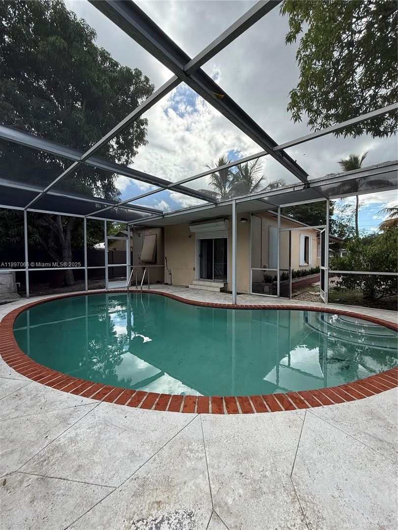 North Miami House: 1200 NE 128th Street