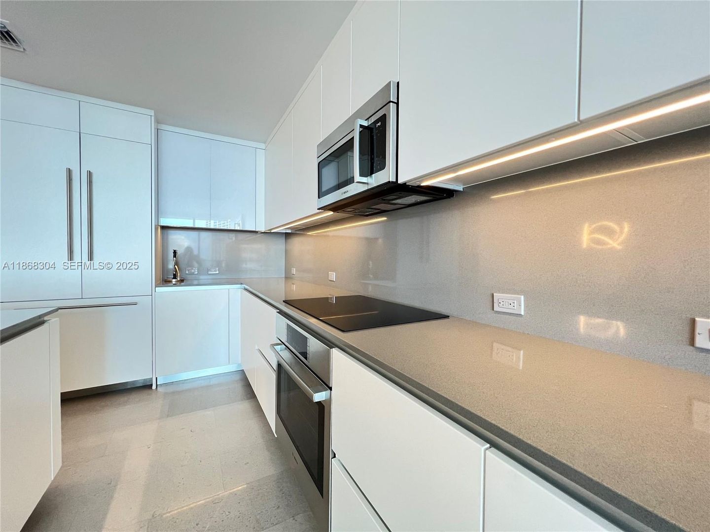 Miami House: 68 SE 6th Street 1003