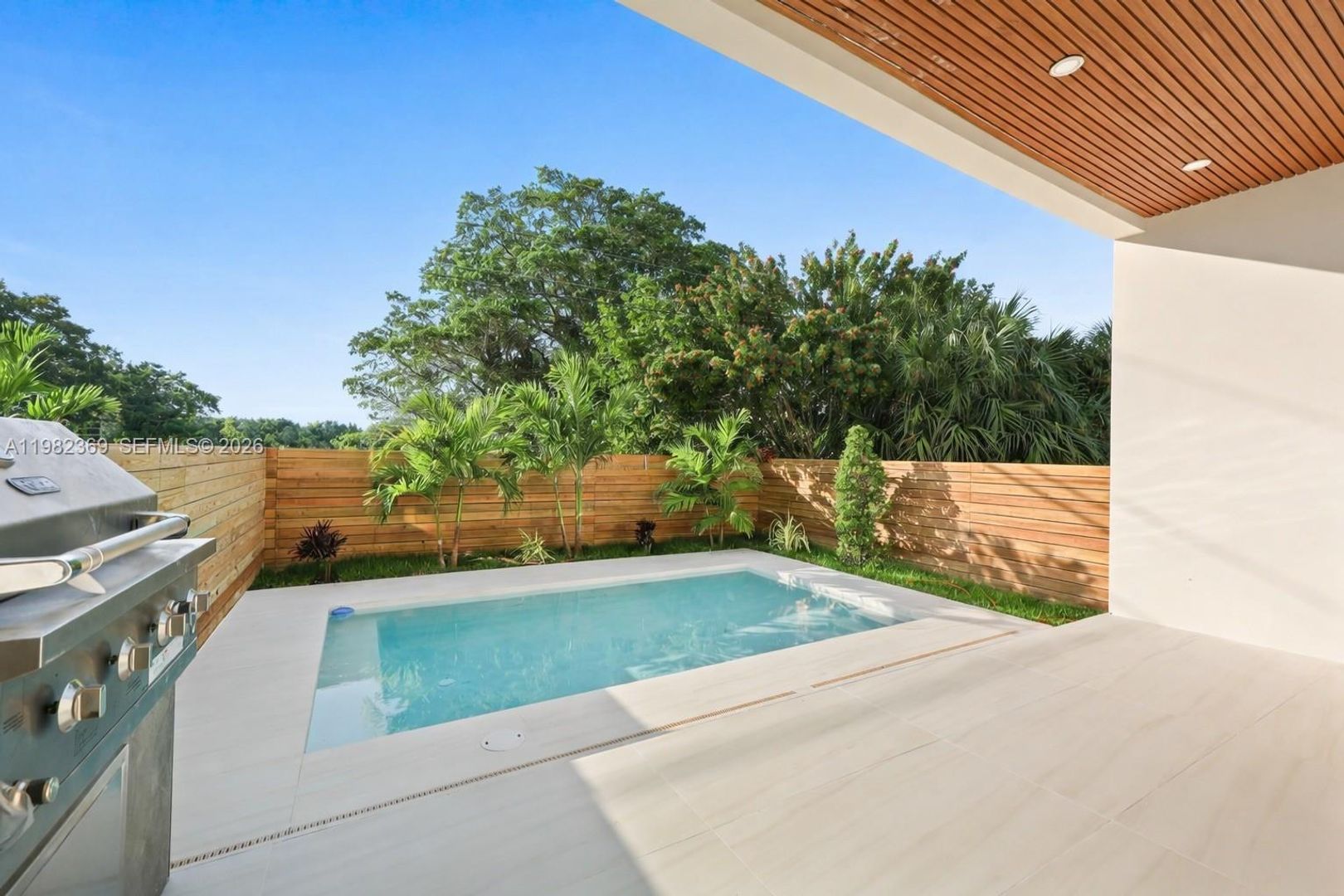 Fort Lauderdale House: 1321 NE 13th Avenue 1321