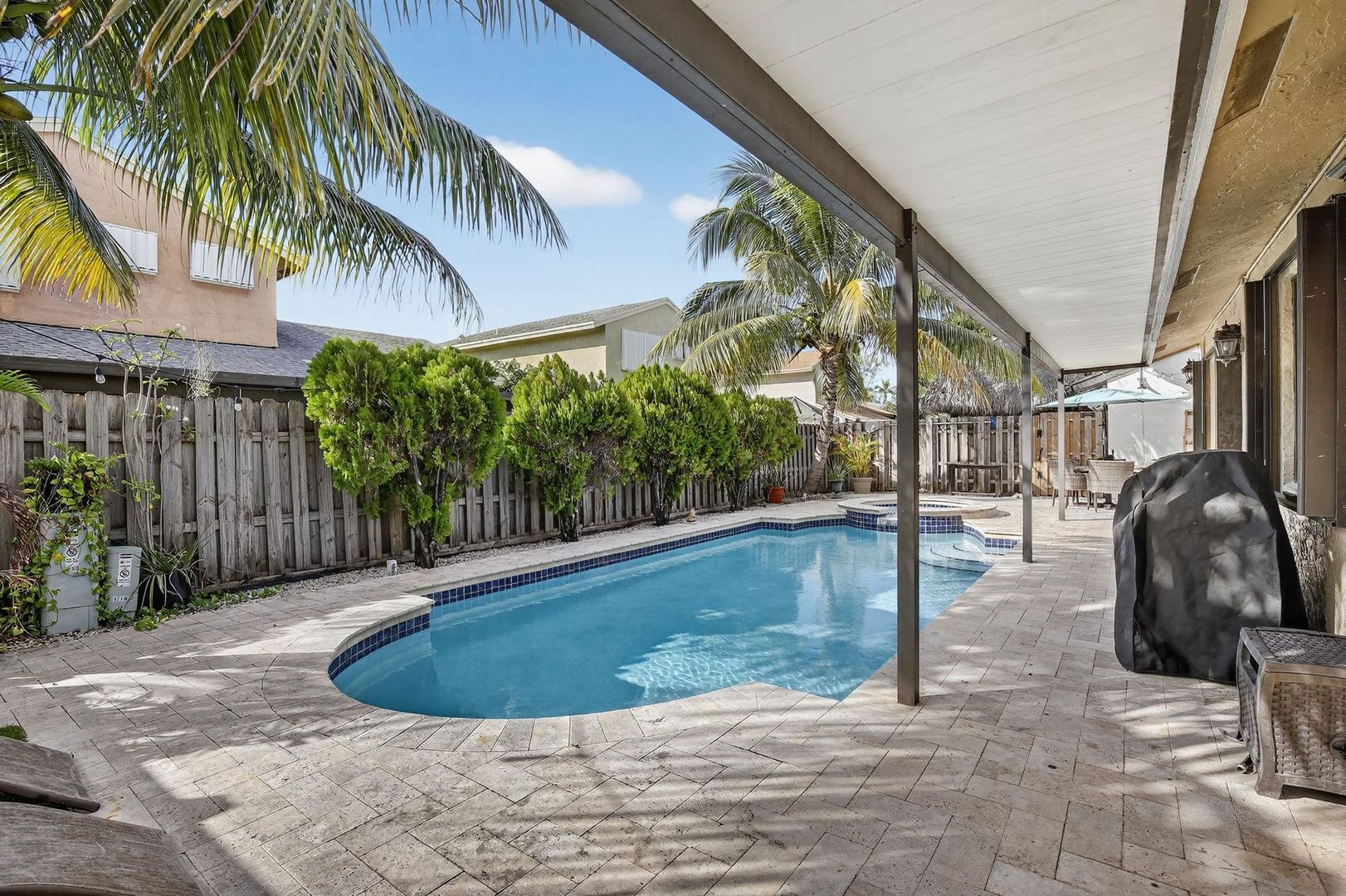 Davie House: 691 Willow Grove Terrace