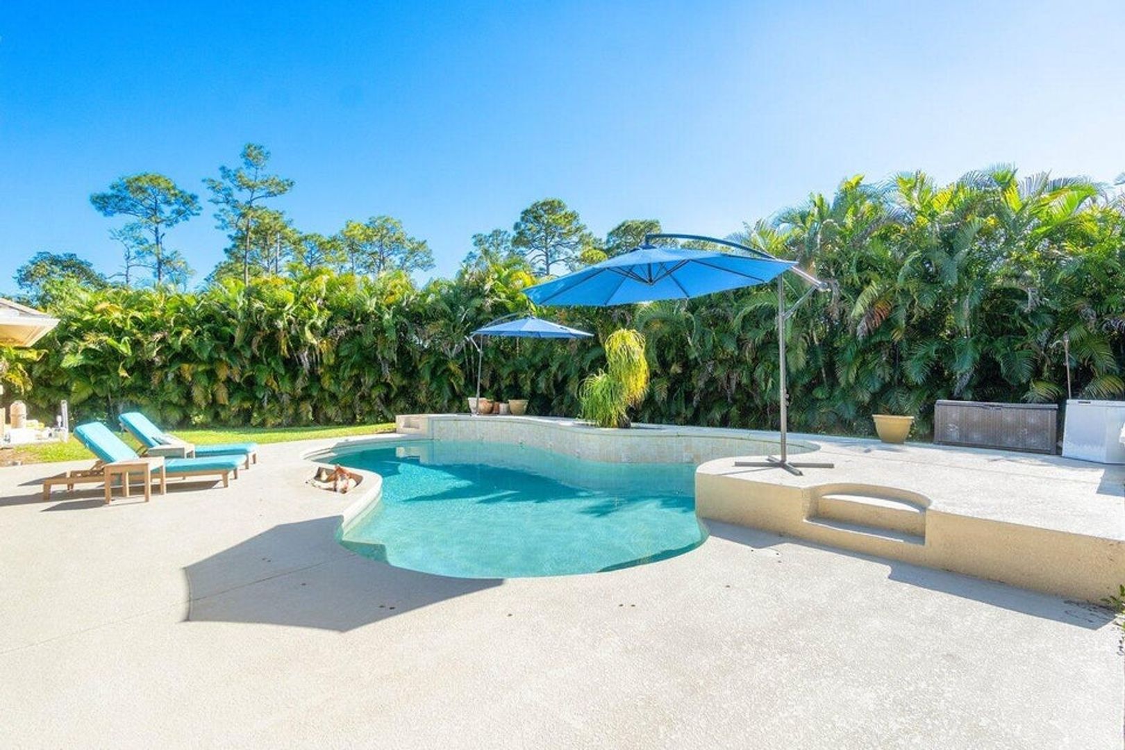 Loxahatchee House: 17150 89th Place N