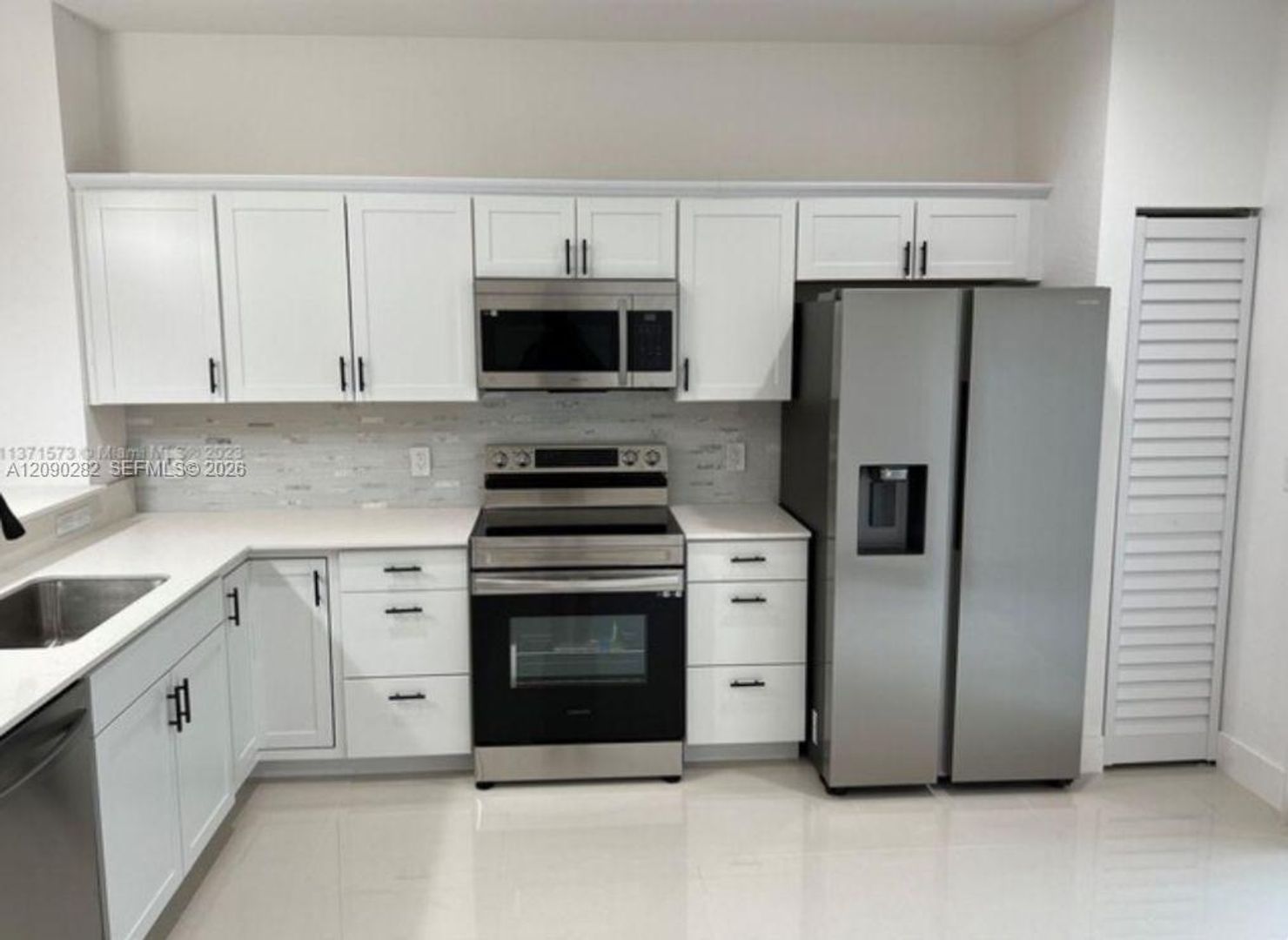 Hallandale Beach House: 216 NW 9th Street