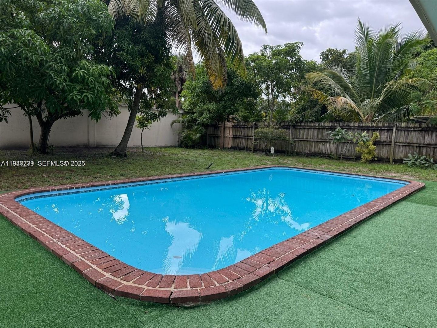 Plantation House: 370 NW 43rd Avenue 0