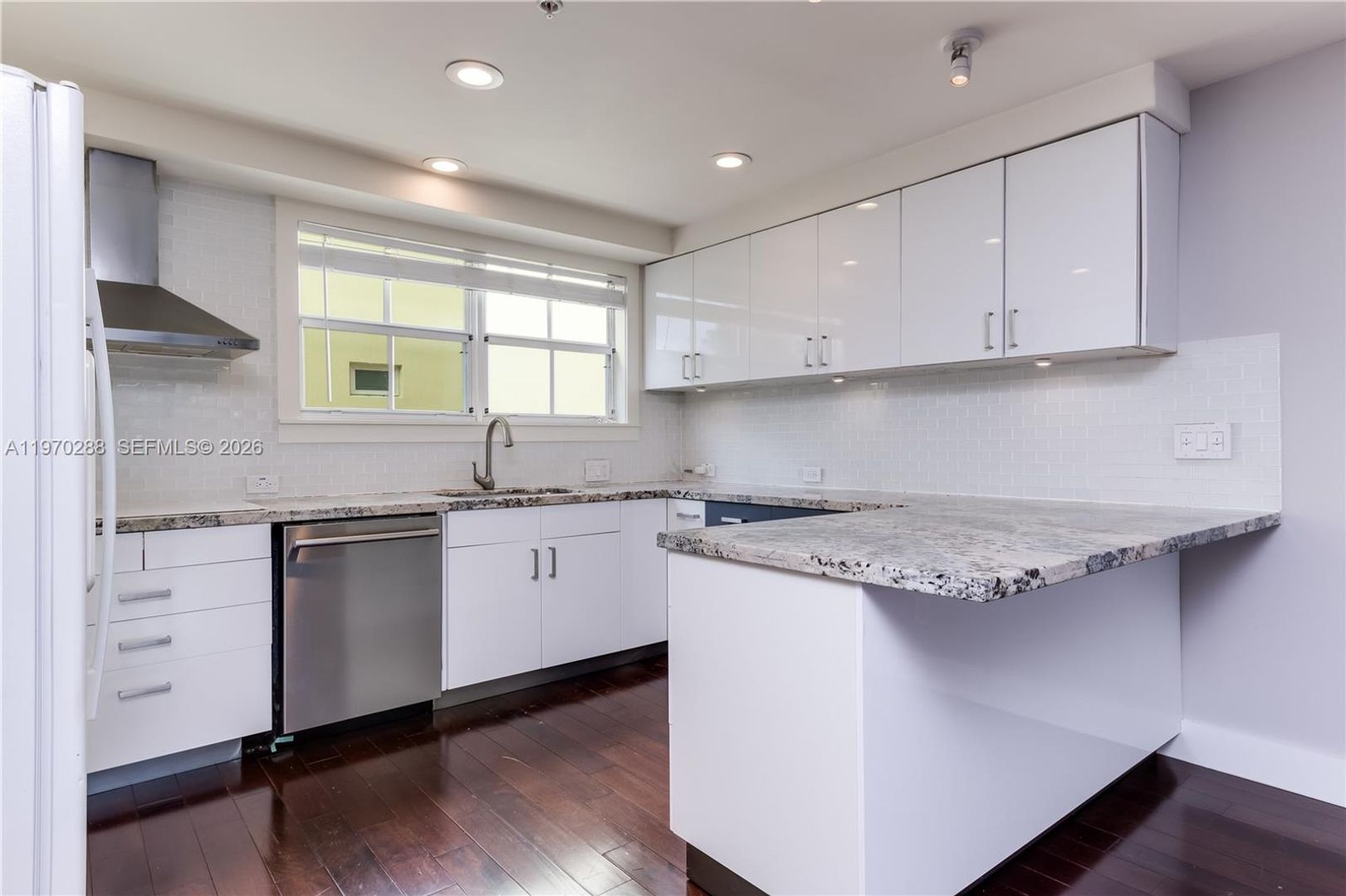 Fort Lauderdale House: 623 NE 8th Avenue