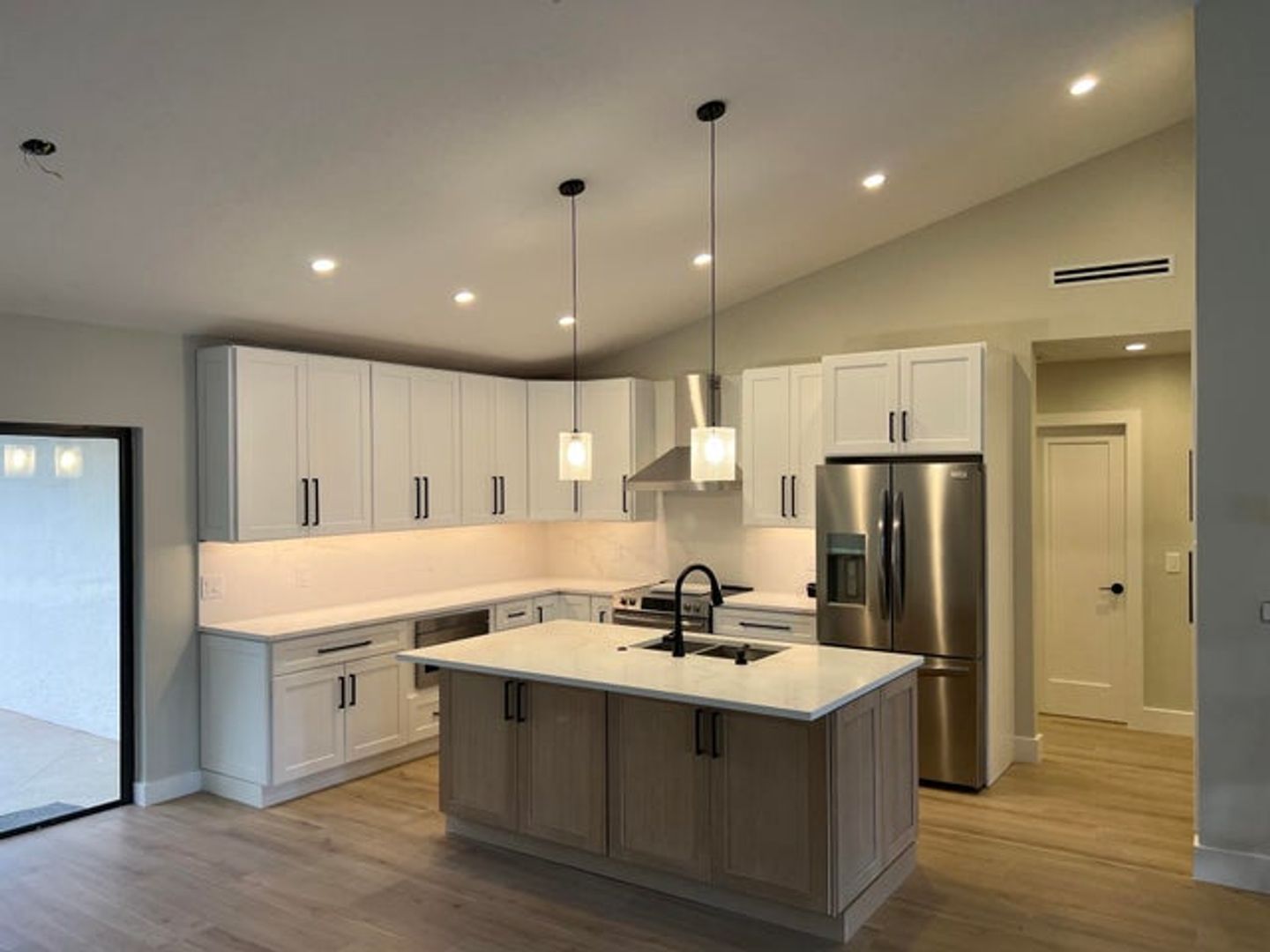 Boca Raton House: 199 SW 15th Court