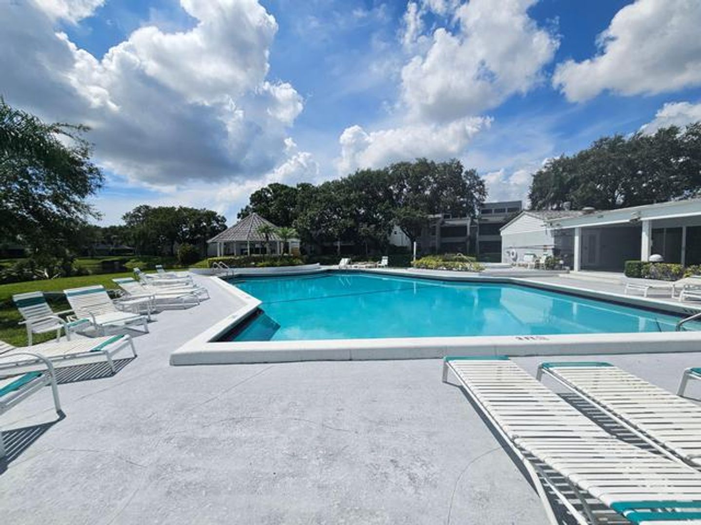 Boca Raton House: 6207 Old Court Road 604