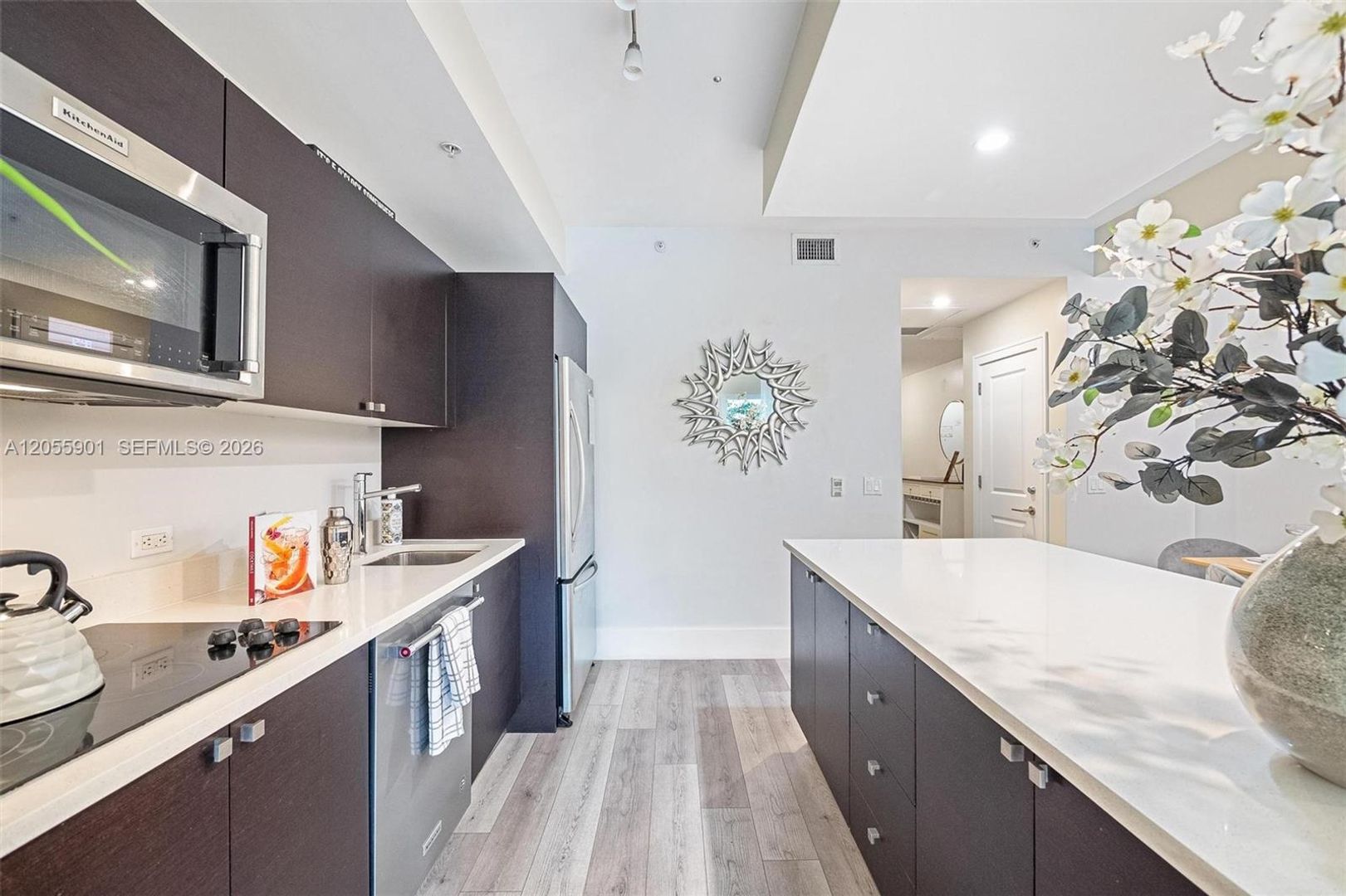 Doral House: 5300 NW 87th Avenue 612