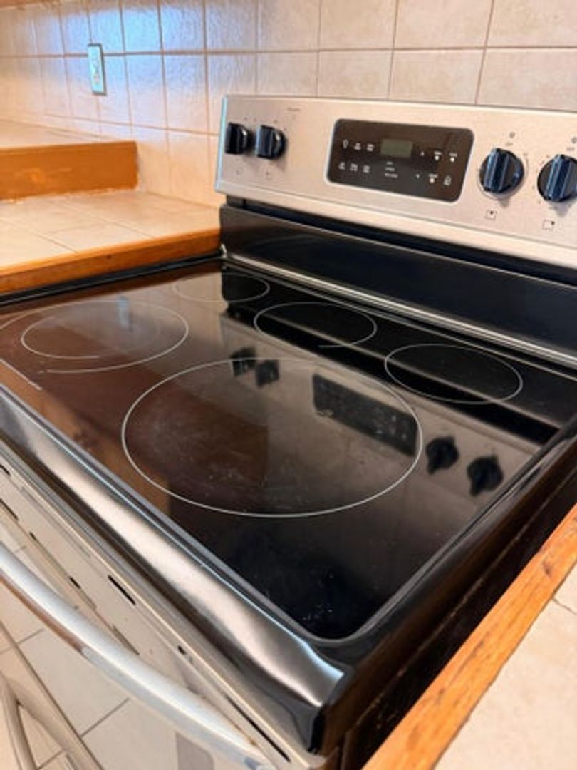 Sunrise House: 3581 NW 95TH Terrace 603