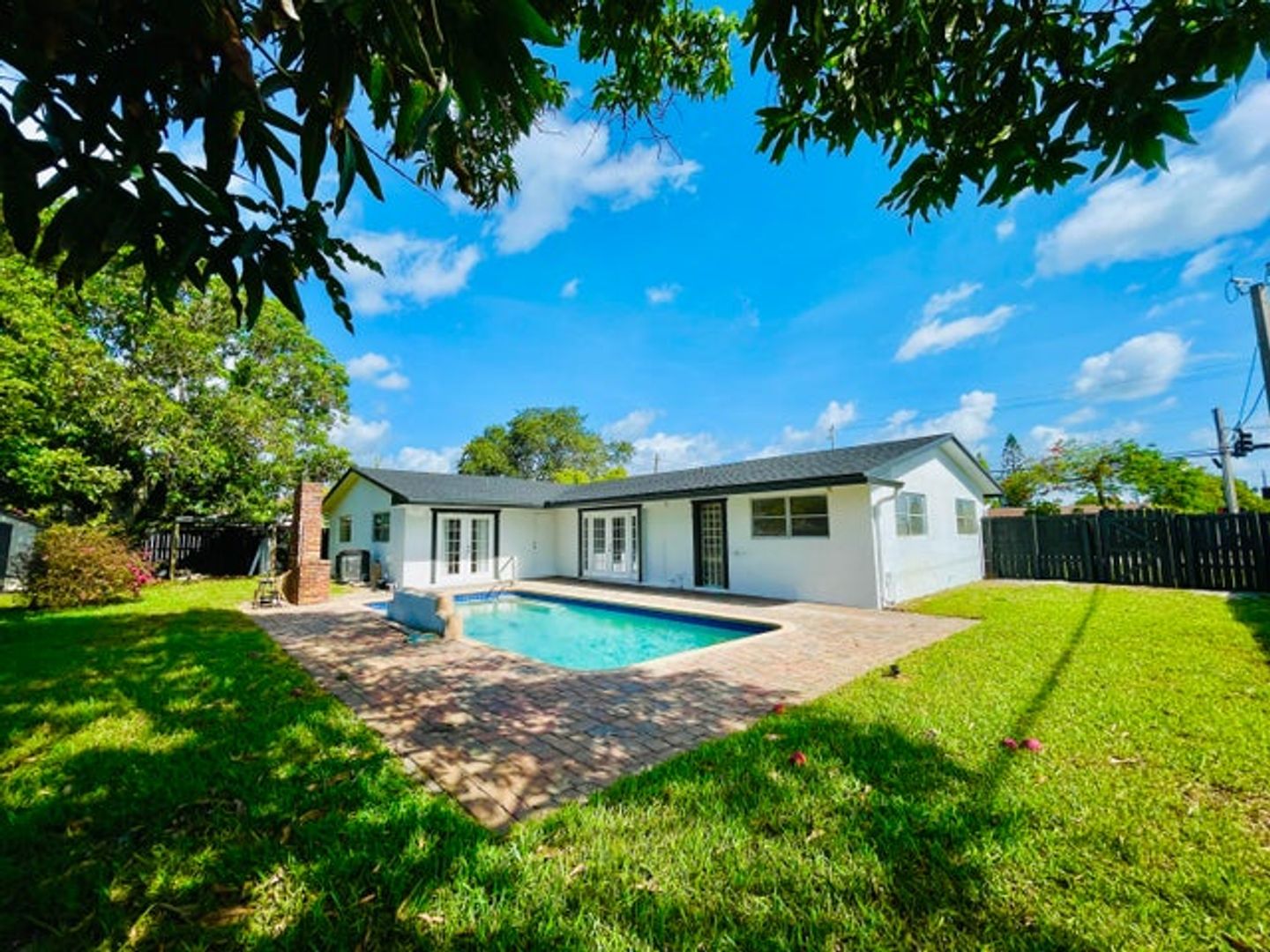 Fort Lauderdale House: 1478 NE 56th Street