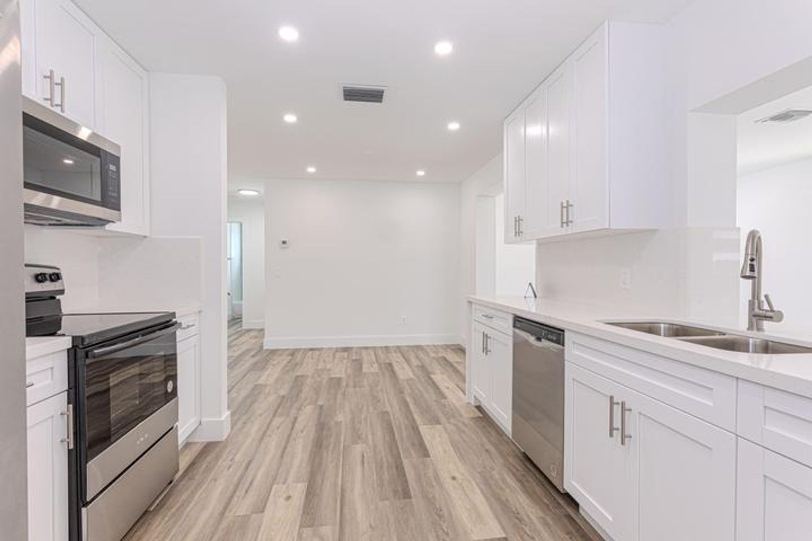 Lake Worth Beach House: 1717 16th Court N