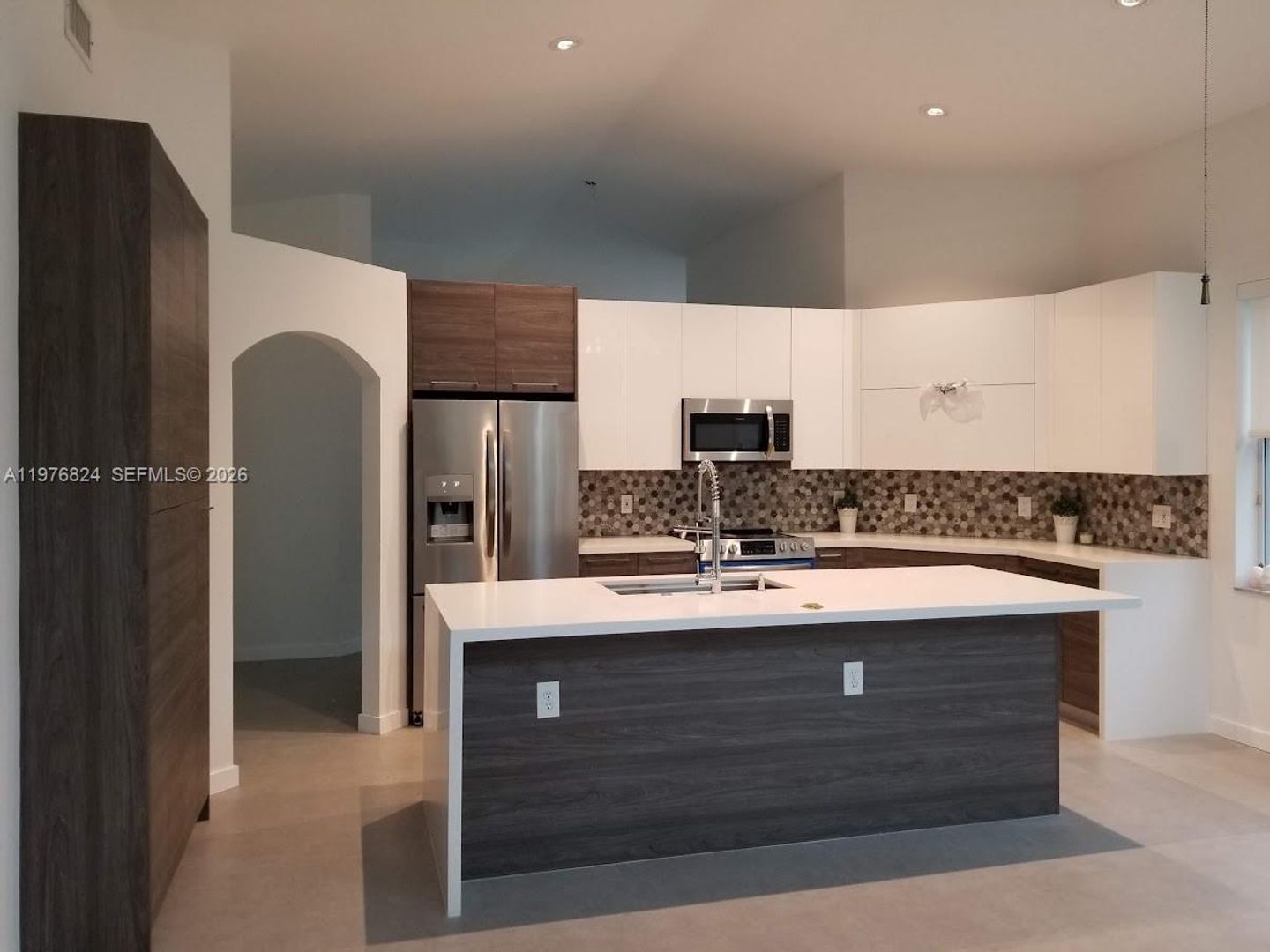 Doral House: 10889 NW 58th Terrace