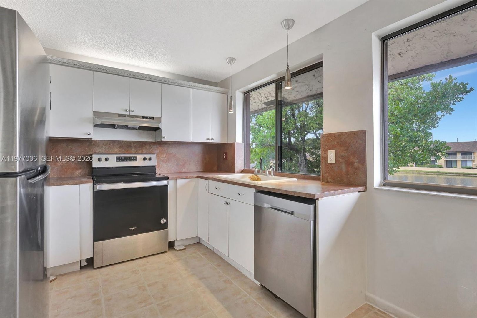 Miami Gardens House: 615 NW 210th Street 201-25