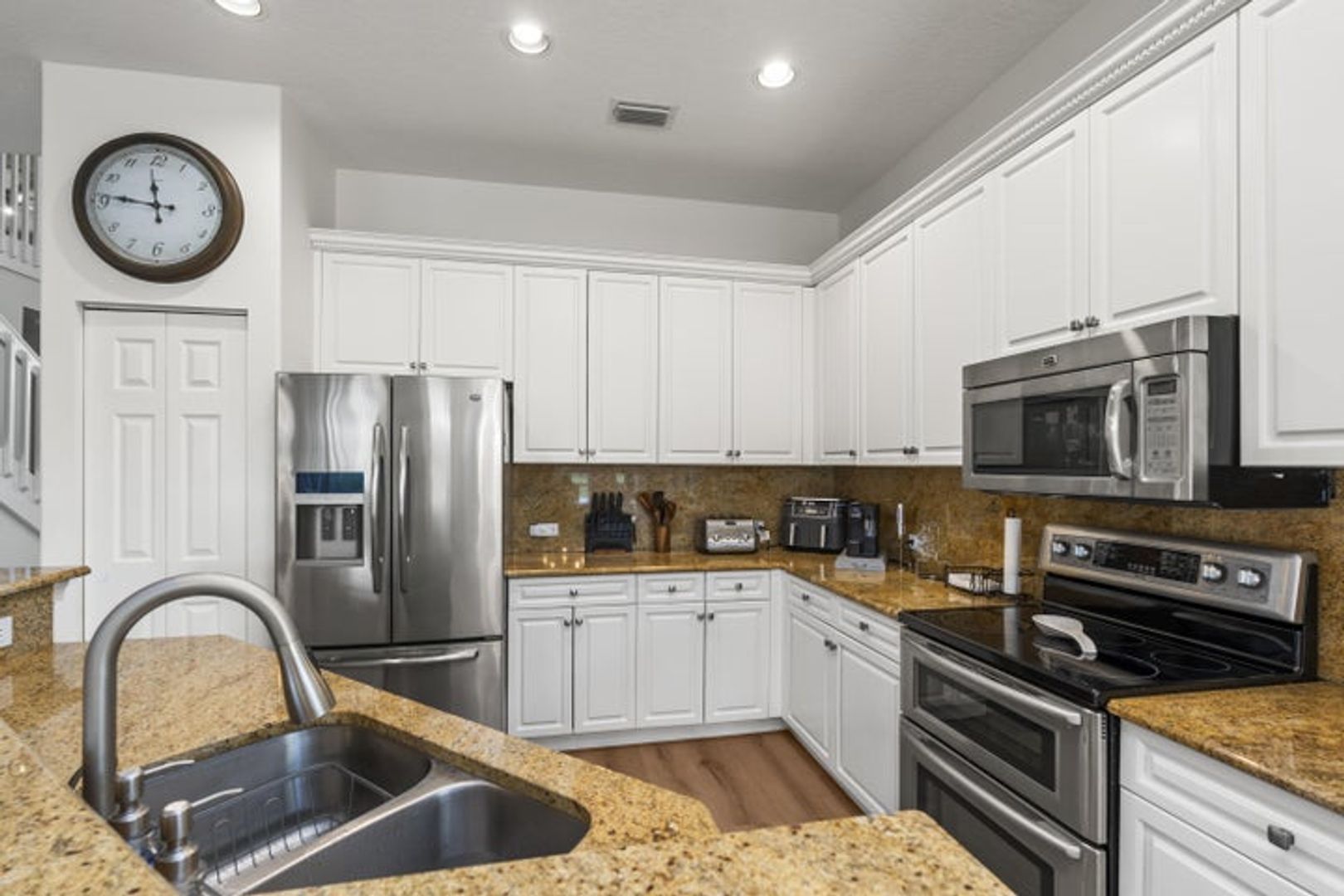 Wellington House: 11065 Stone Creek Street