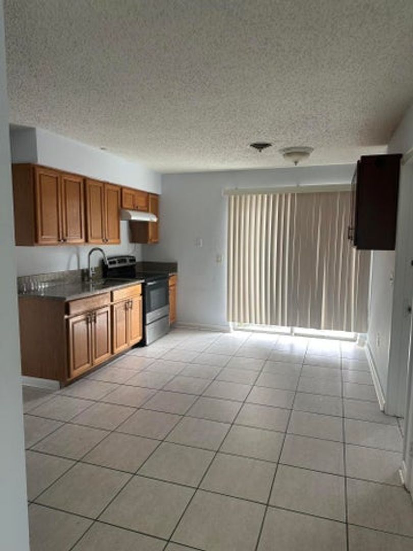 Lake Worth House: 3194 Prince Drive 3196