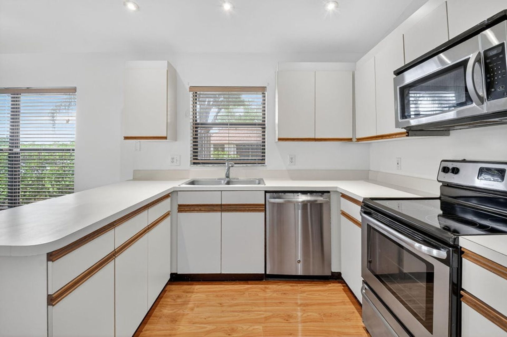 Boynton Beach House: 73 Via De Casas Norte