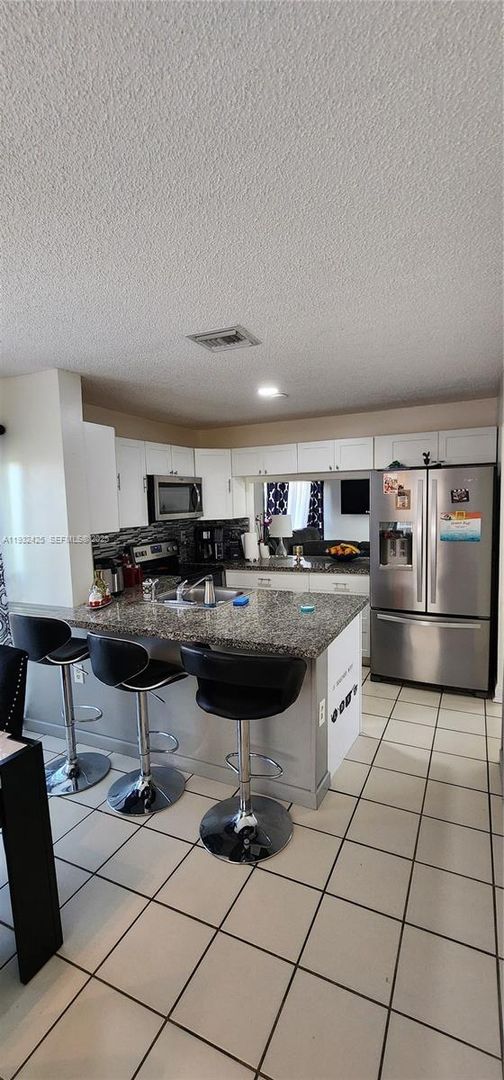 Cutler Bay House: 9829 SW 221st Street 1