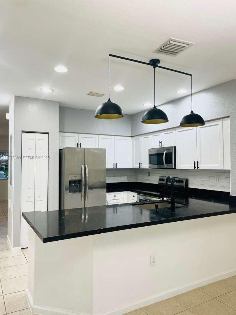 Miramar House: 8344 SW 27 107