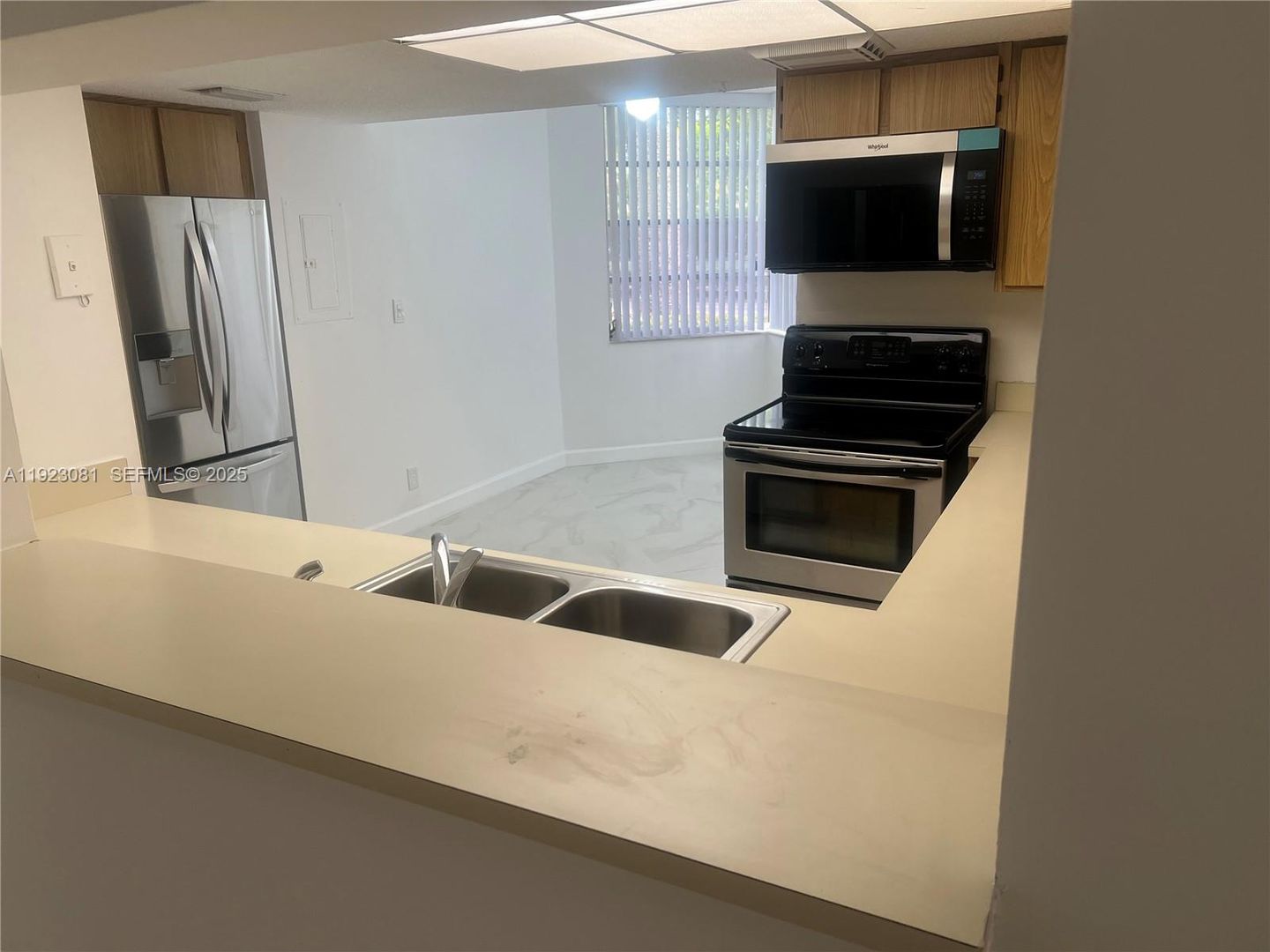 Davie House: 9510 Seagrape Drive 101