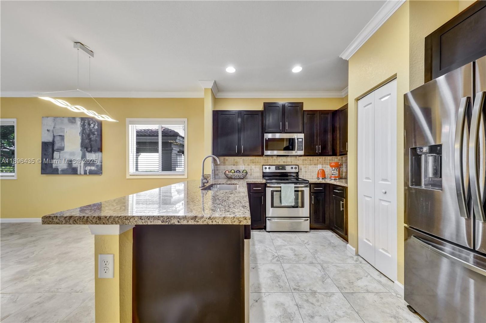 Deerfield Beach House: 346 NE 47th Place