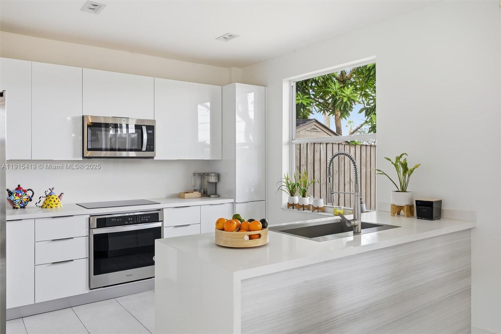 Pembroke Pines House: 16061 NW 24th Street N/A