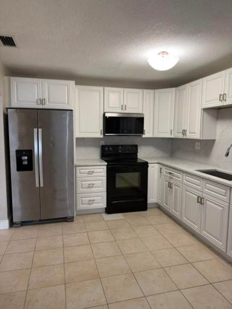 Palm Beach Gardens House: 9519 Birmingham Drive