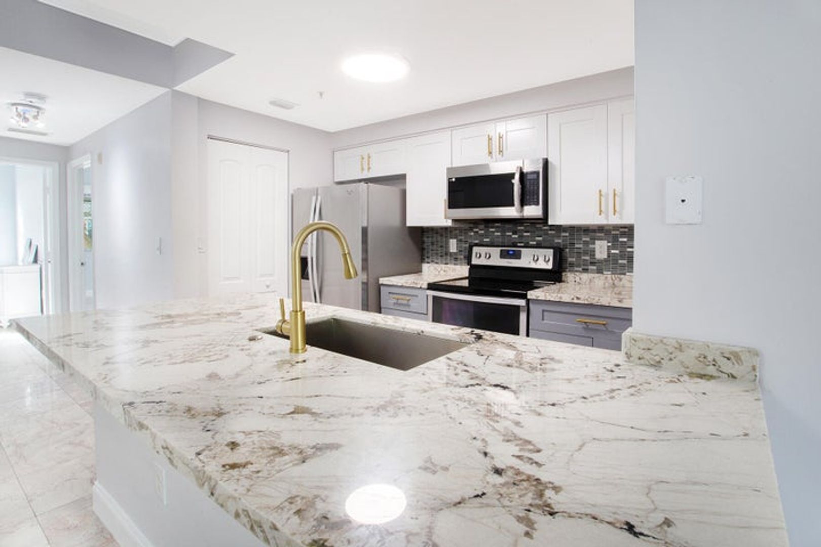 Coral Springs House: 5860 W Sample Road 204