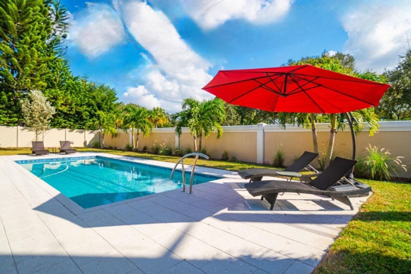 Wellington House: 12898 Buckland Street