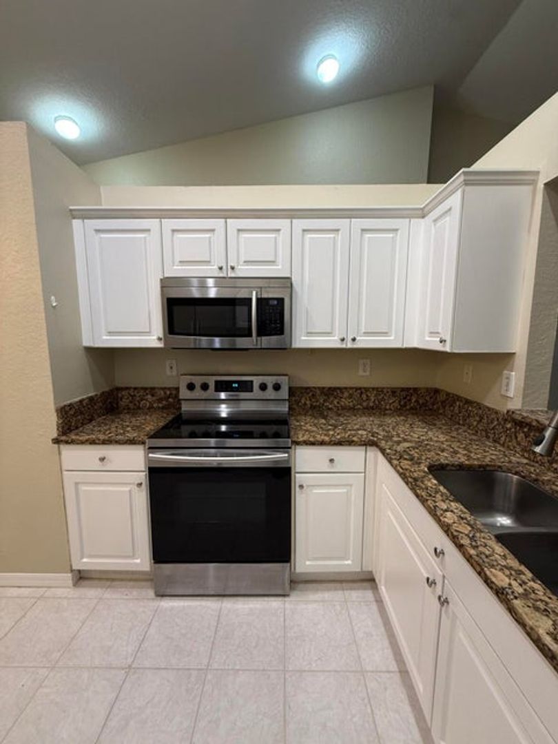 Sunrise House: 7651 S Aragon Boulevard 1