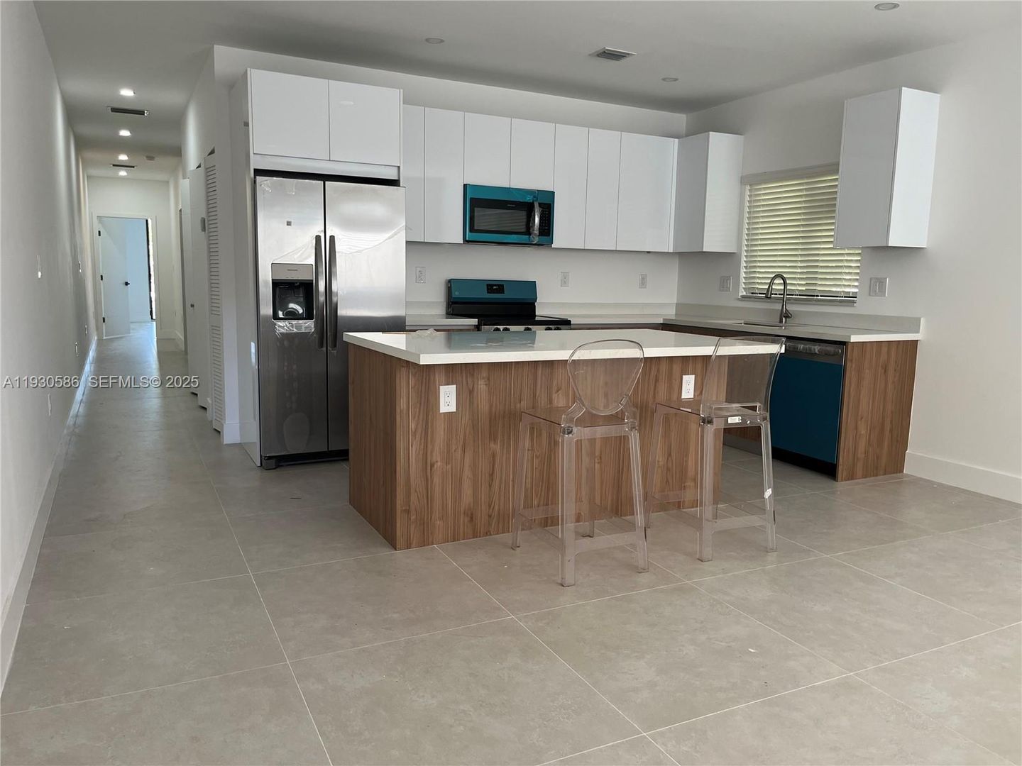 Hallandale Beach House: 119 NW 5th Avenue 1