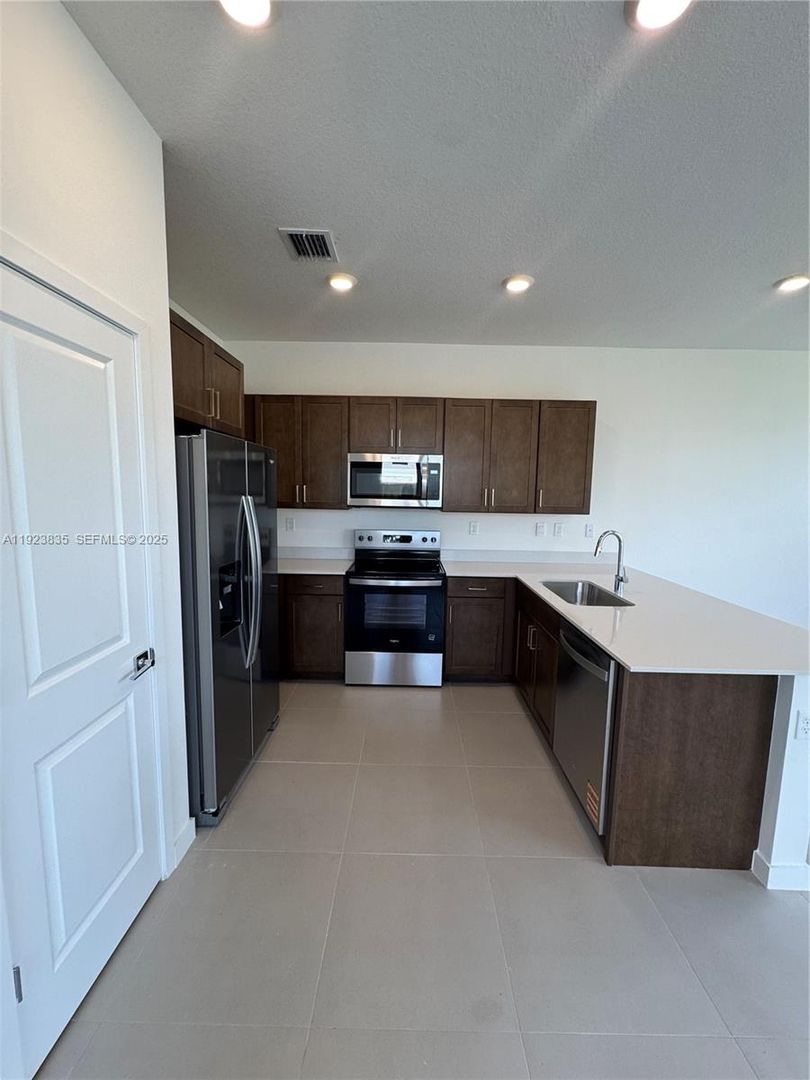 Homestead House: 196 NE 13th Terrace 0