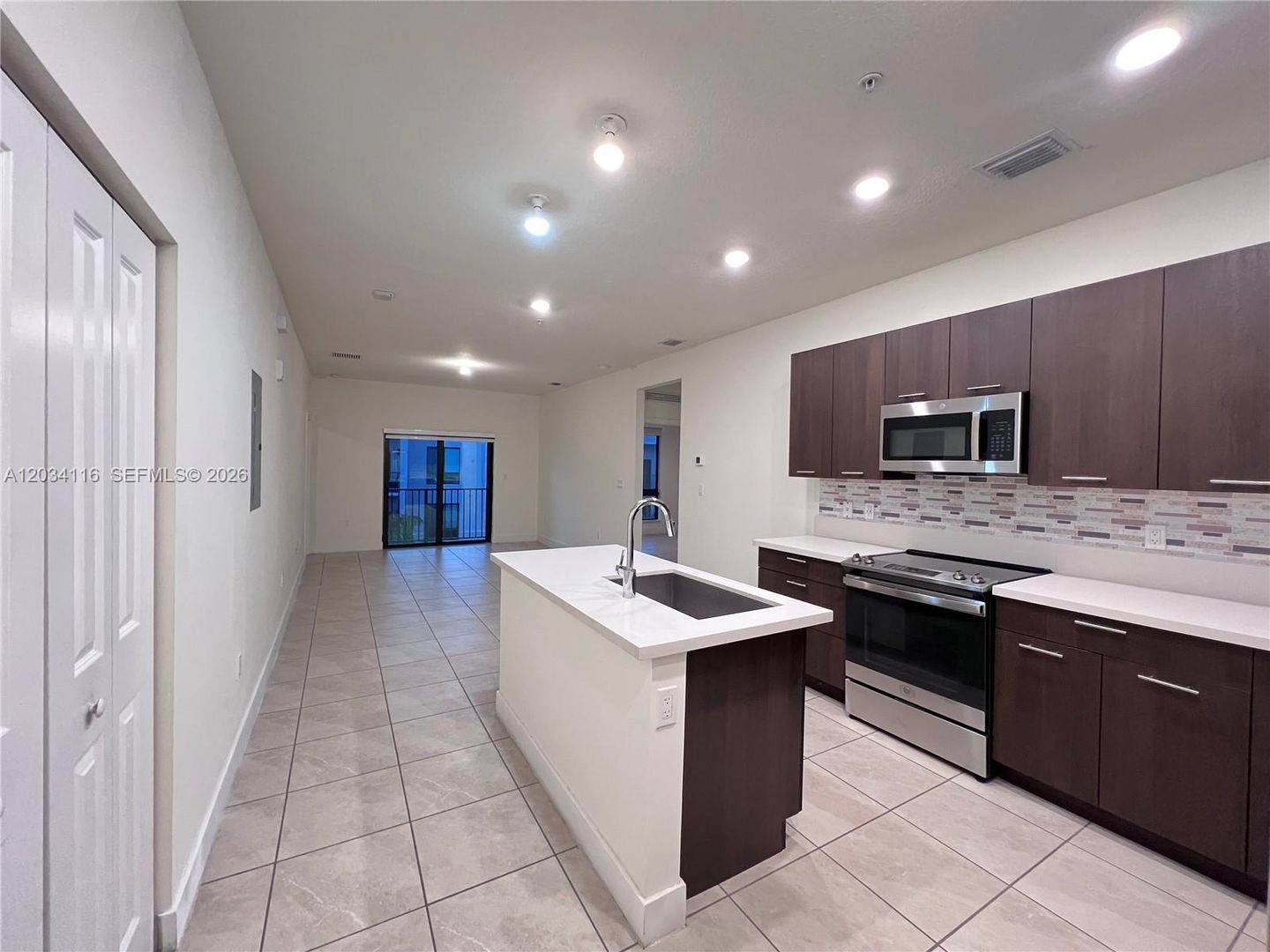 Doral House: 8265 NW 41st Street C405