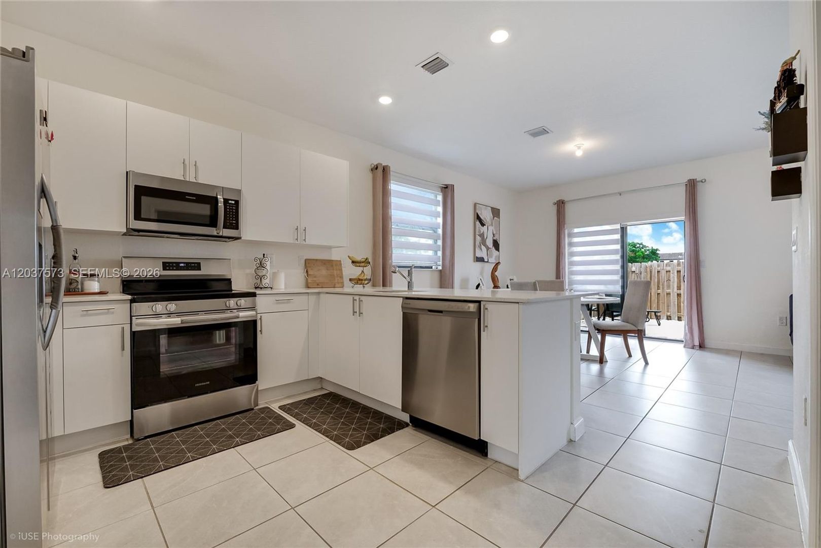 Miami House: 23105 SW 128th Place 23105