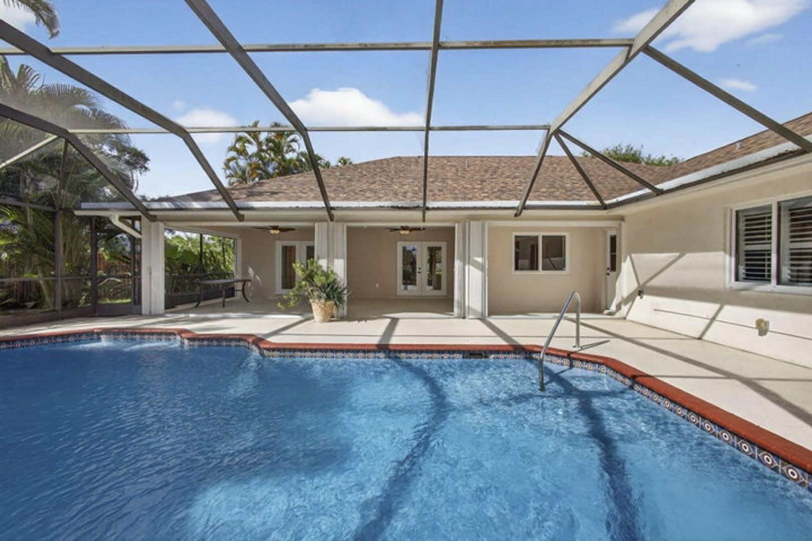 Wellington House: 1776 The 12th Fairway